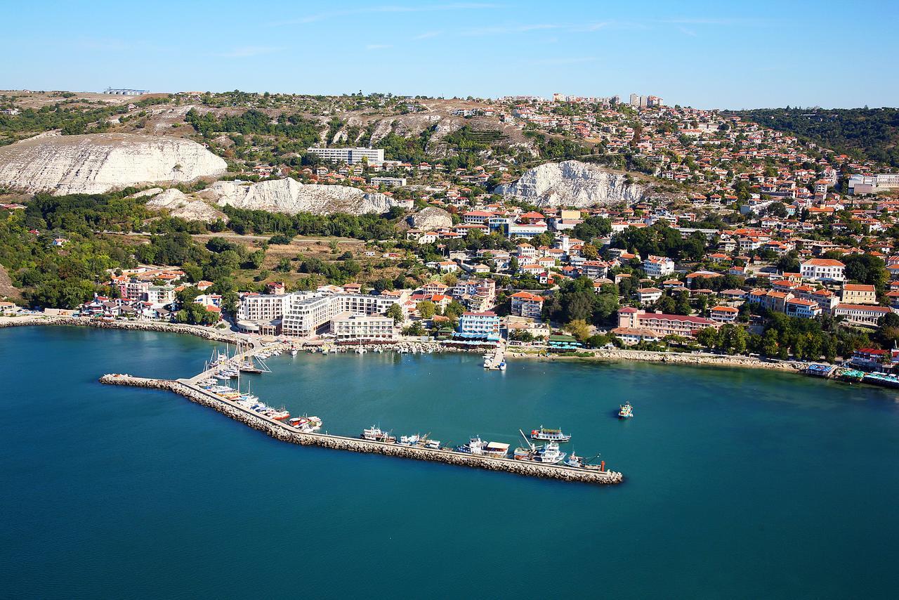 Guest Rooms Soleo Balchik Exterior photo